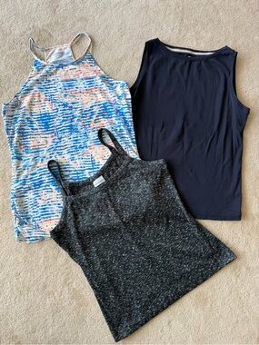Set of 3 active tank tops